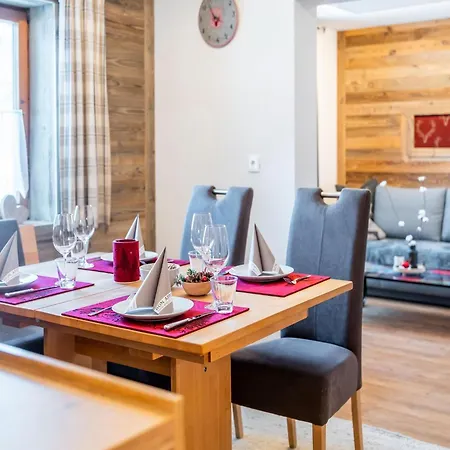 In Neukirchen Near Arena Wildkogel Нойкирхен-ам-Гросфенедигер